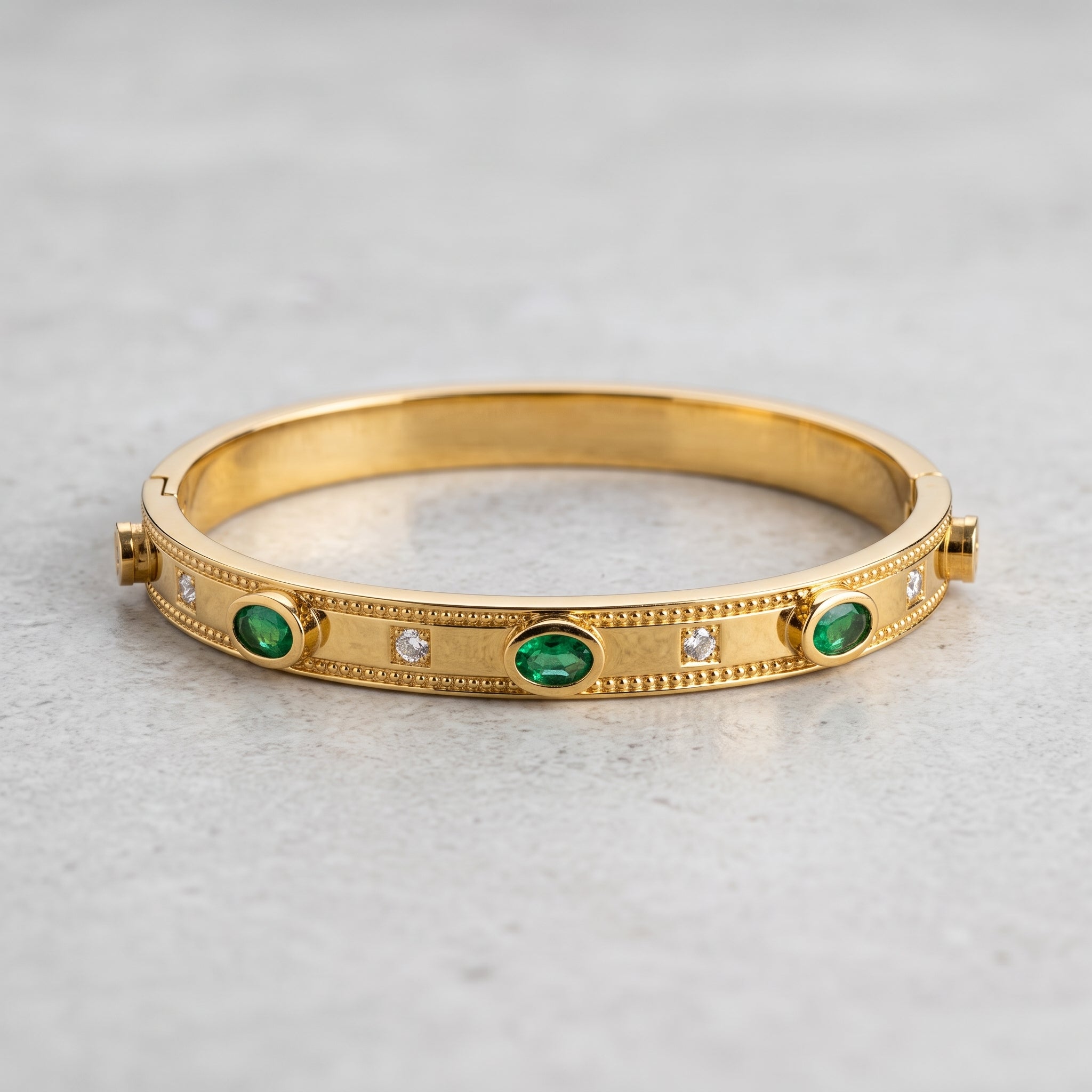 Emerald & Crystal Beaded Edge Gold Bangle