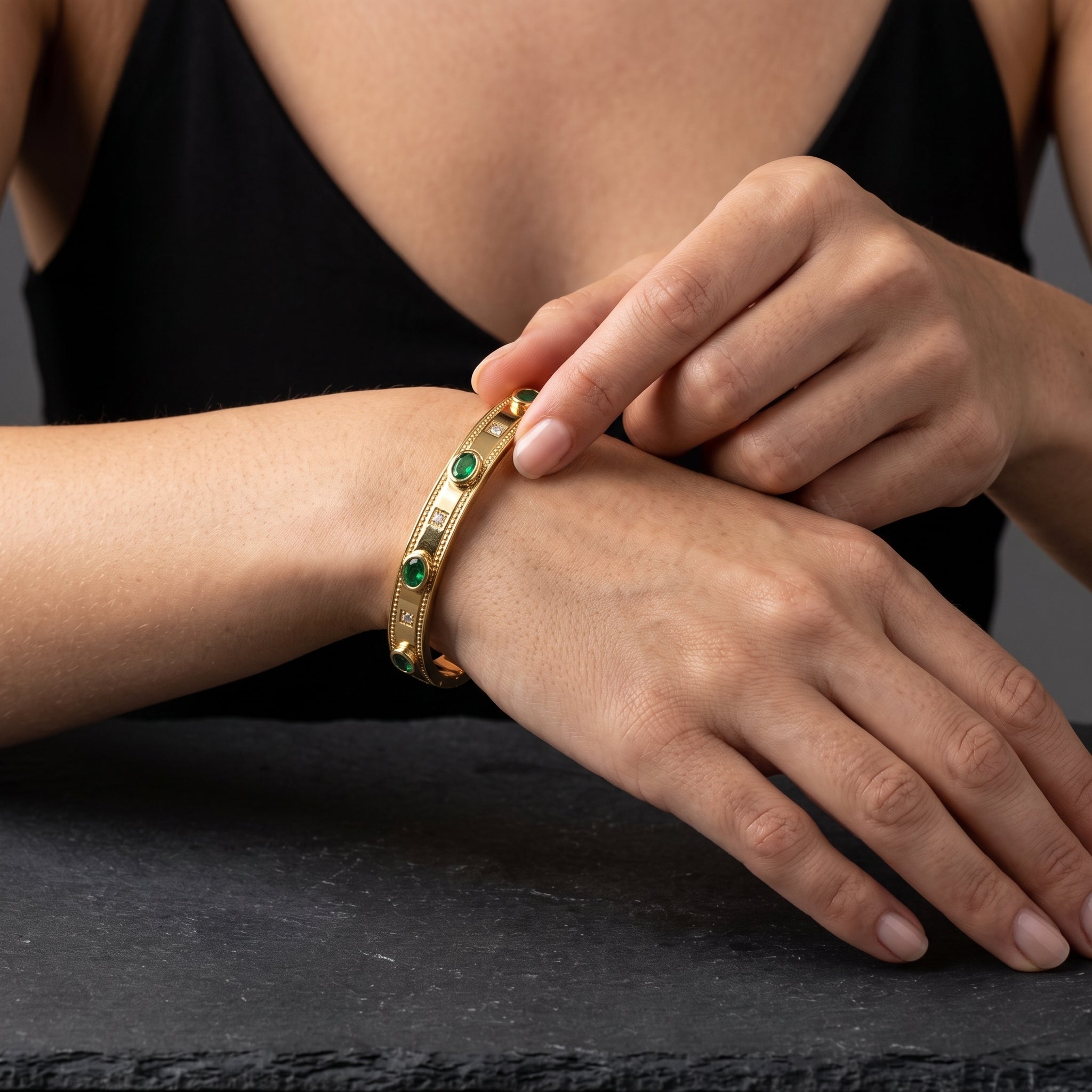 Emerald & Crystal Beaded Edge Gold Bangle