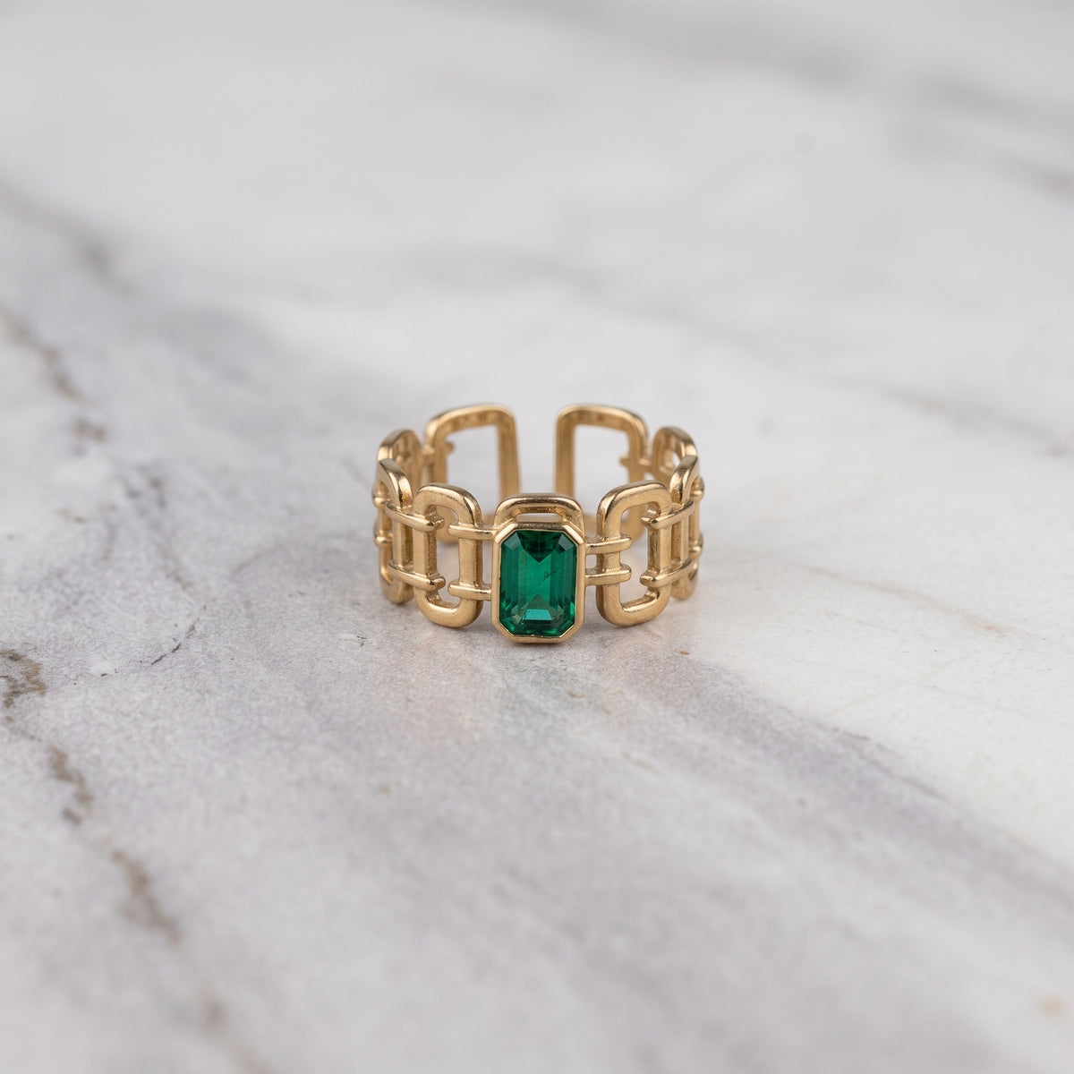 Emerald-Cut Green Gem Chain Ring